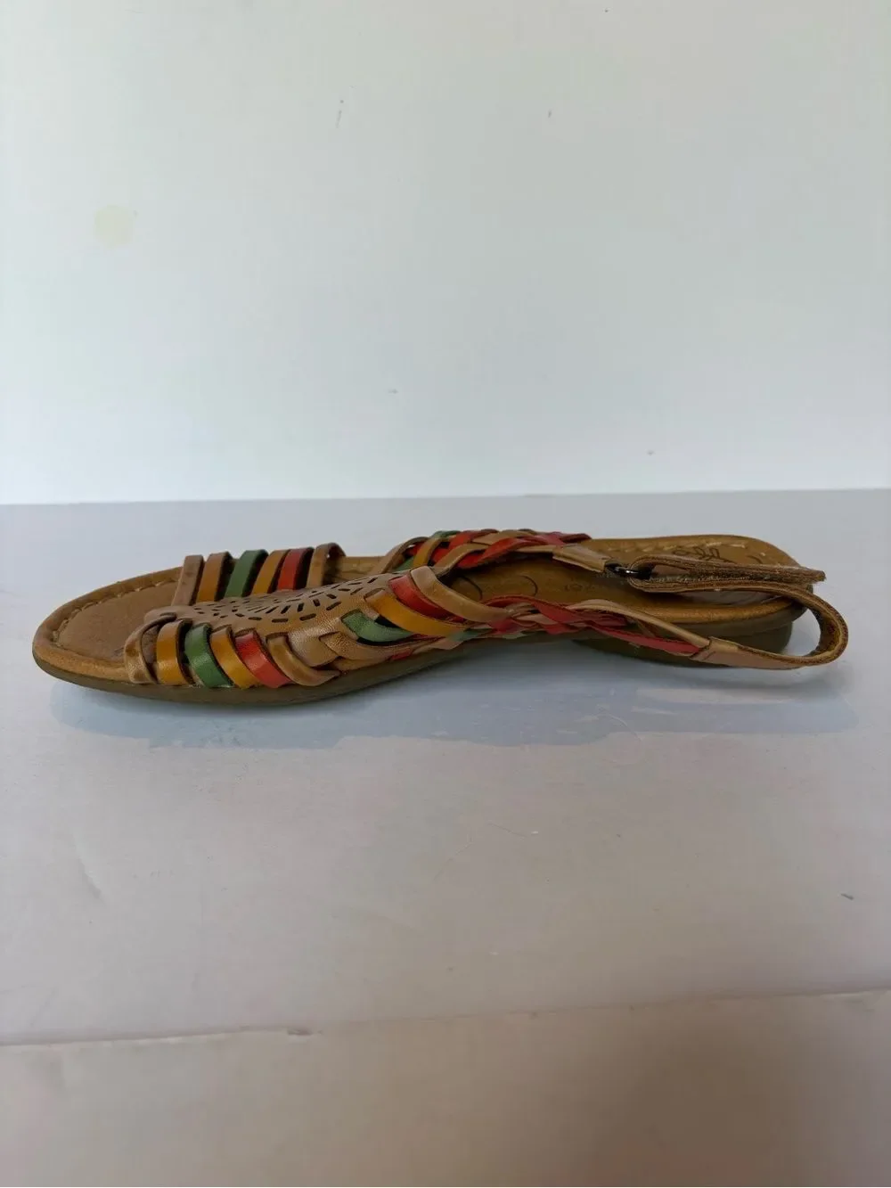 Naturalizer Women’s Tan Multicolor Strappy Leather Sandals Size 8N